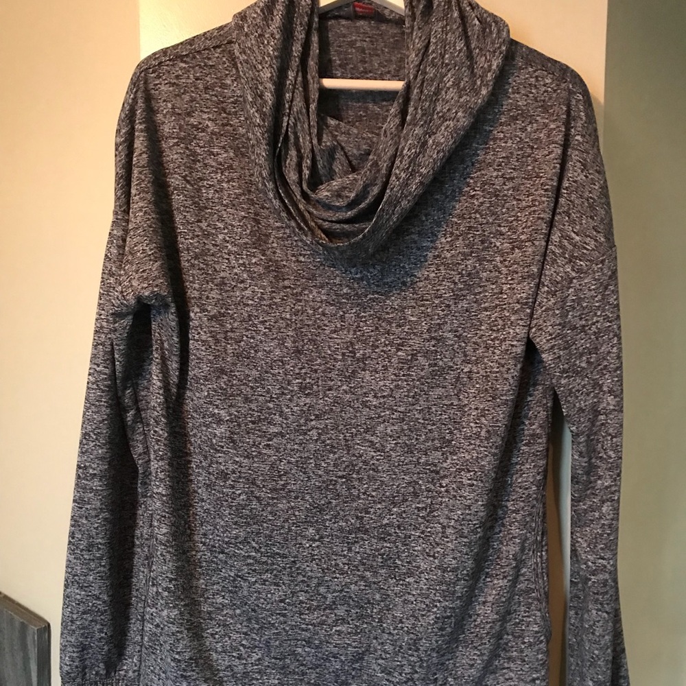 Merrel cowl shirt with pockets